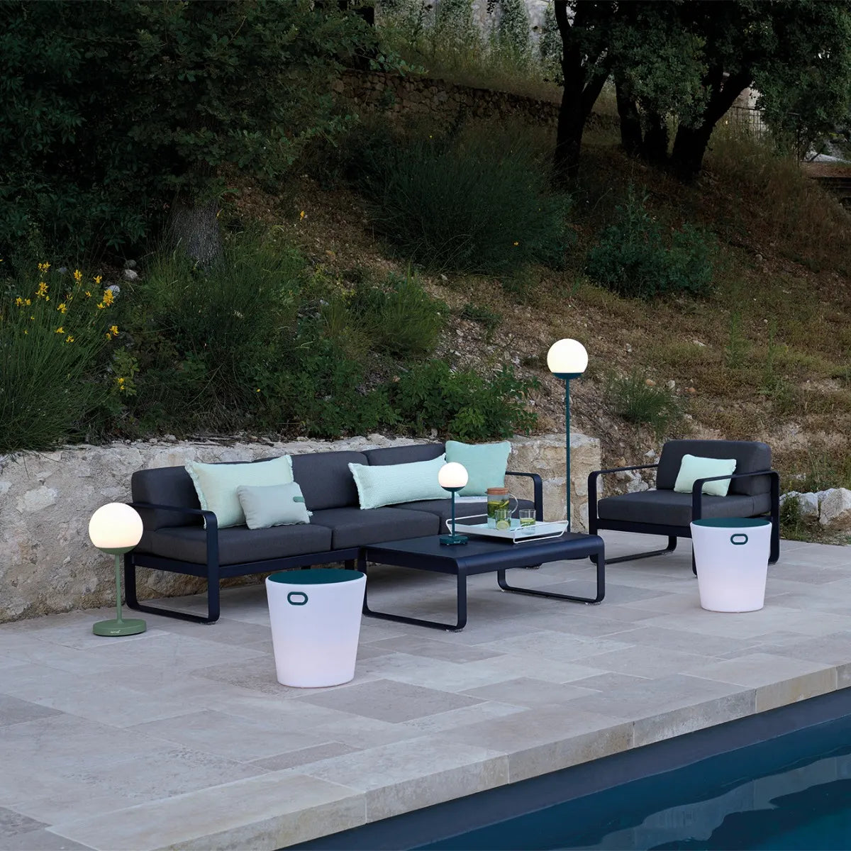 Arredo Piscina 2025: Come Trasformare la Tua Area Relax in un Angolo di Paradiso